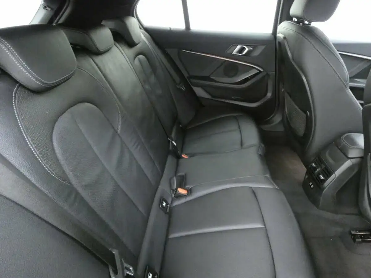 2020-bmw-1-series-big-15