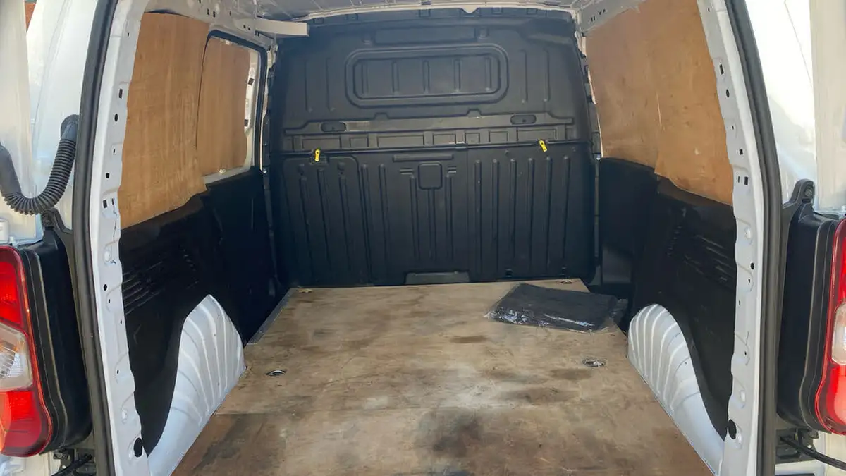 2023-citroen-berlingo-15-bluehdi-1000-driver-edition-130pseu6d-eat8-big-18