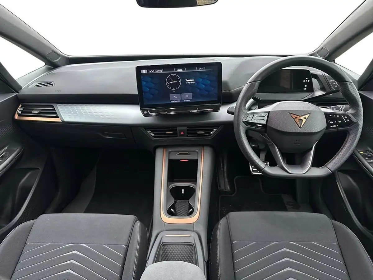 2024-cupra-born-e-v2-204ps-58kwh-big-5