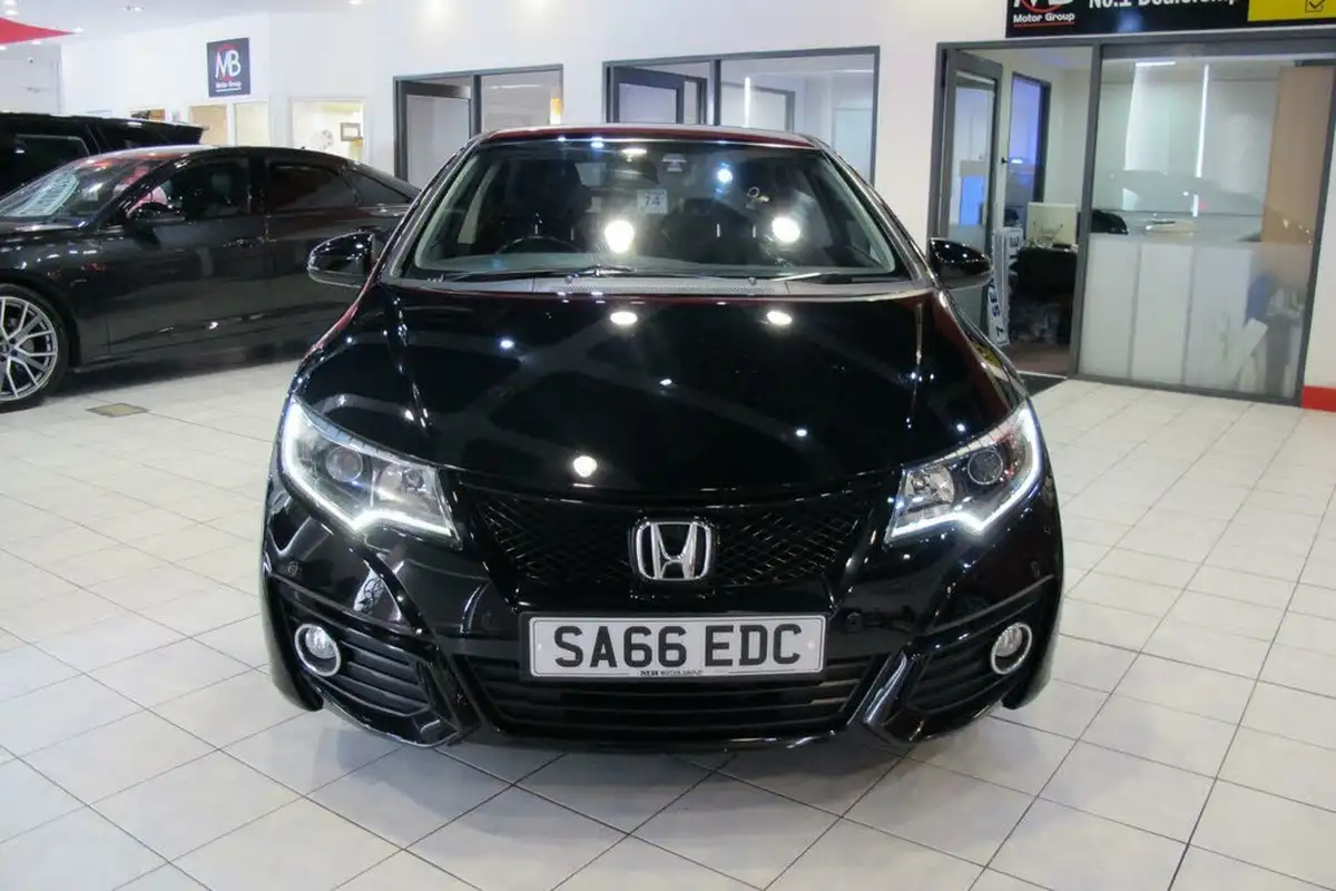 2016-honda-civic-14-i-vtec-se-plus-navi-big-40