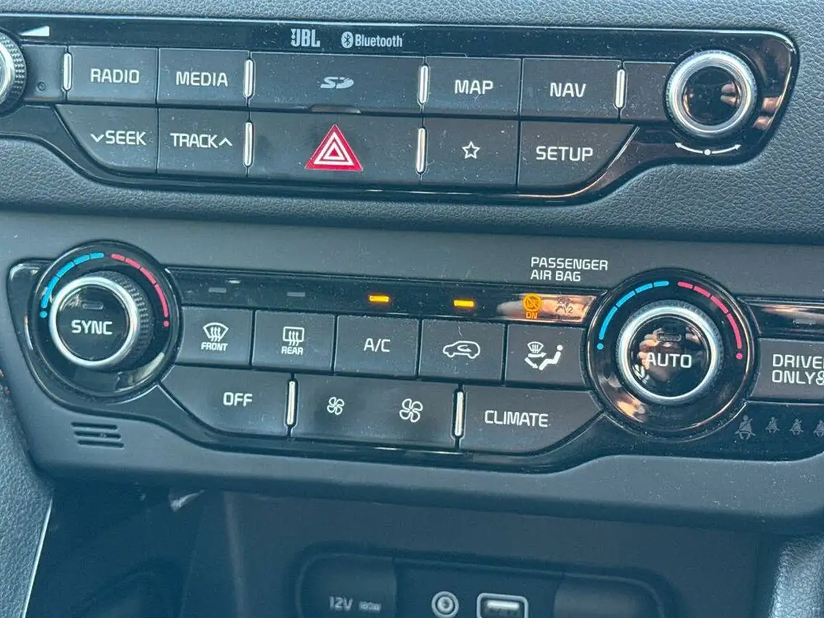 2018-kia-niro-16-gdi-3-156kwh-adap-big-21