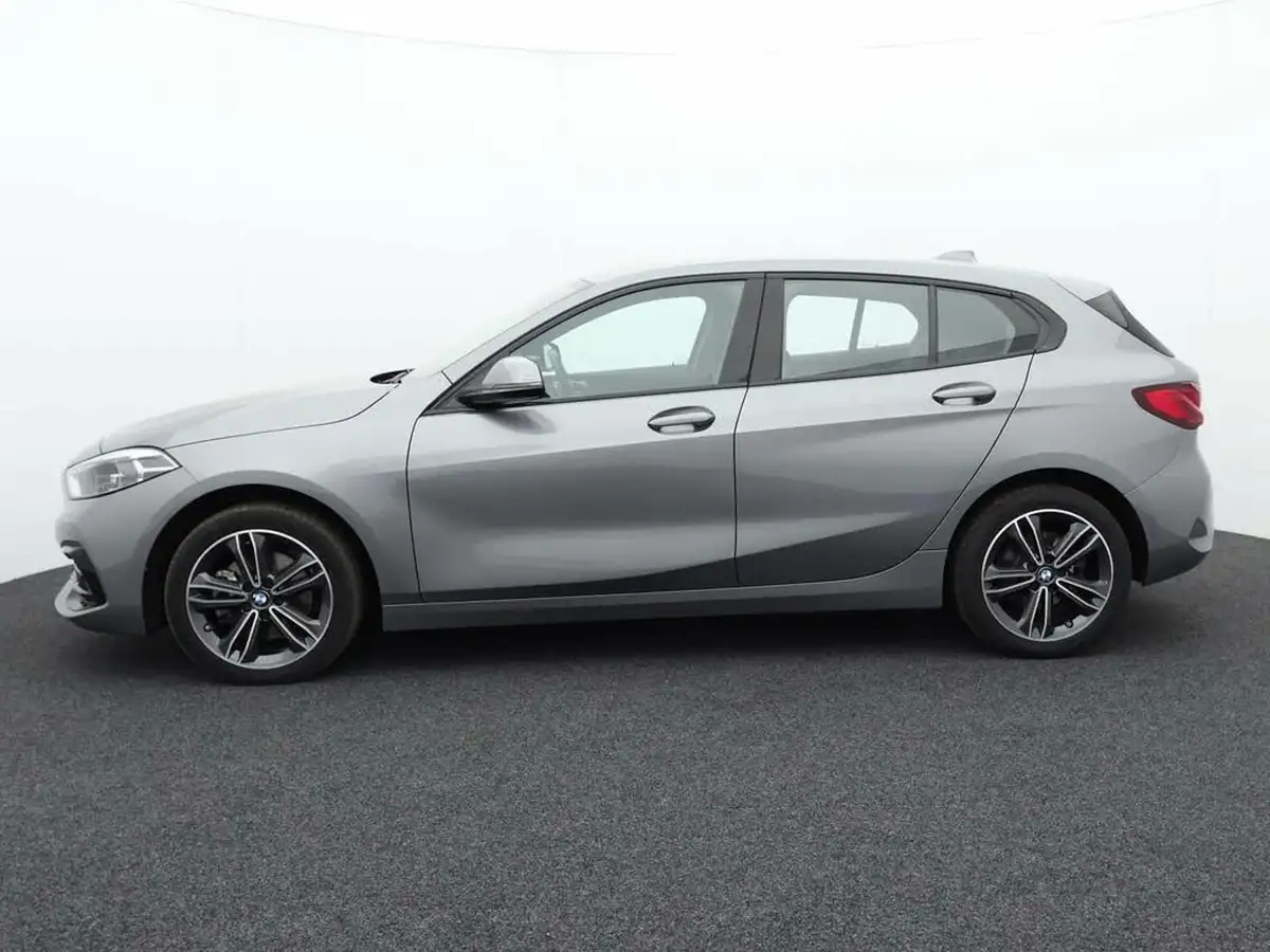 2022-bmw-1-series-20td-118d-sport-auto-big-3