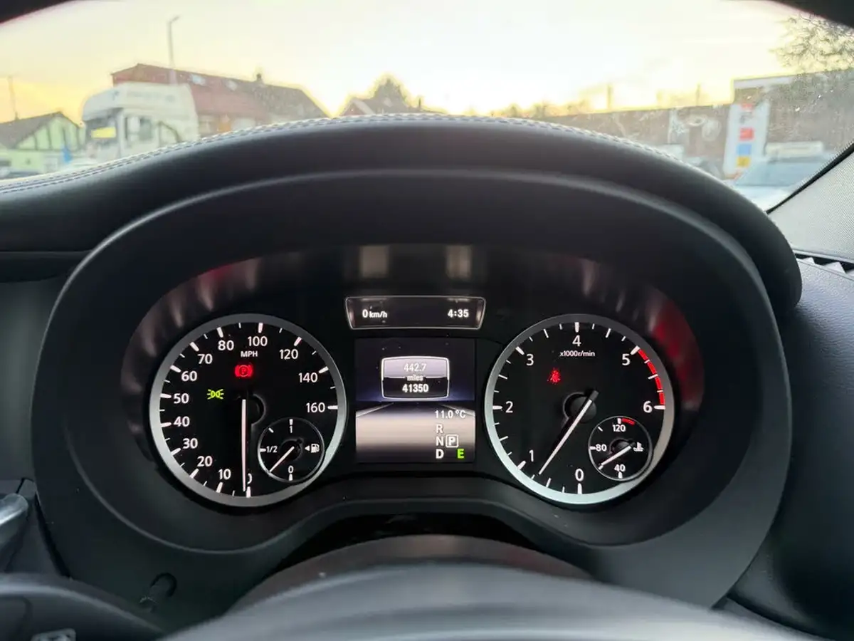 2018-infiniti-q30-22d-premium-intouch-awd-big-40