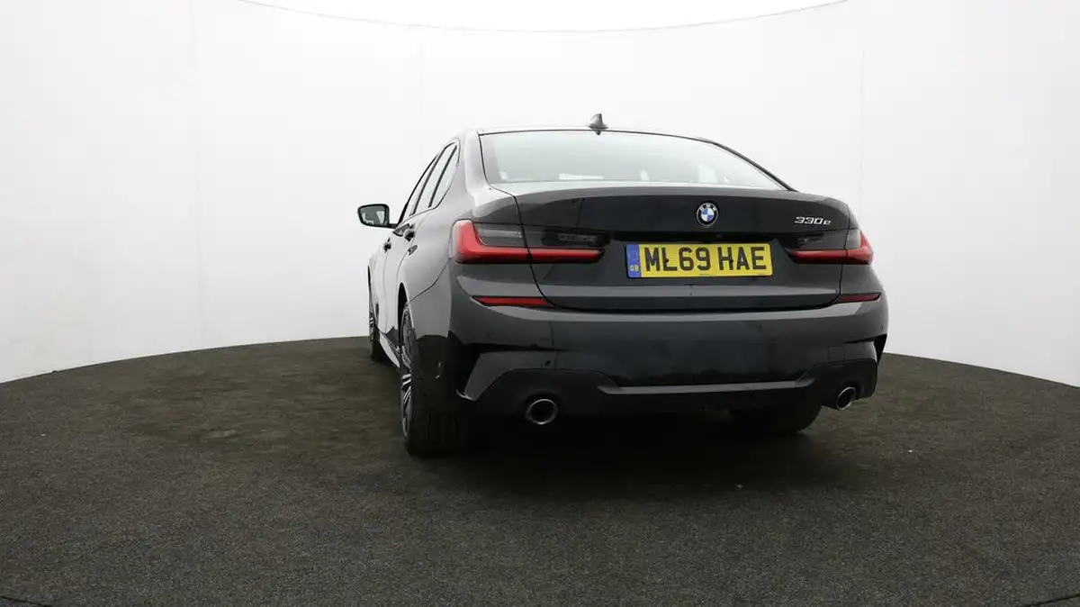 2019-bmw-3-series-20-330e-m-sport-plus-pack-big-24