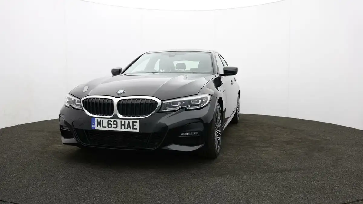 2019-bmw-3-series-20-330e-m-sport-plus-pack-big-48