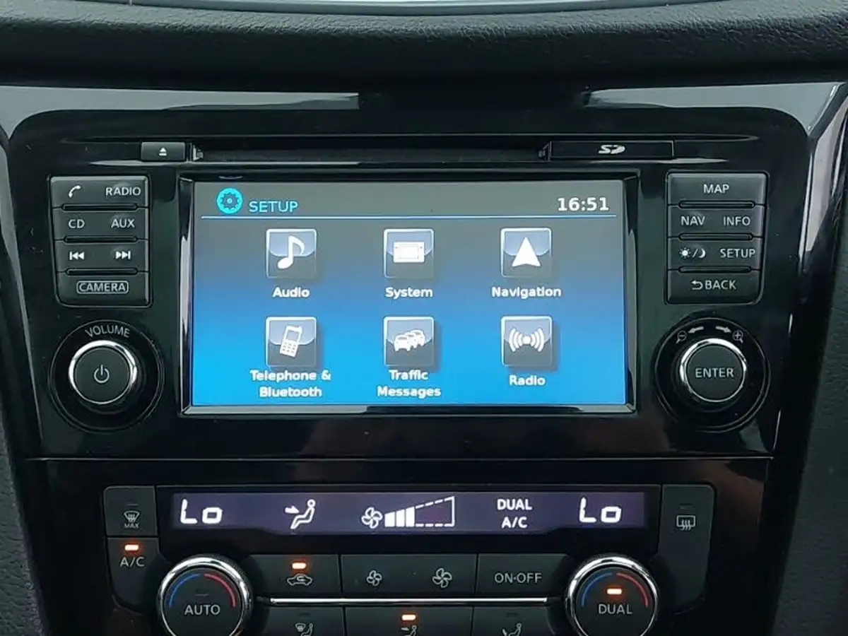2018-nissan-qashqai-12-dig-t-n-connecta-big-15