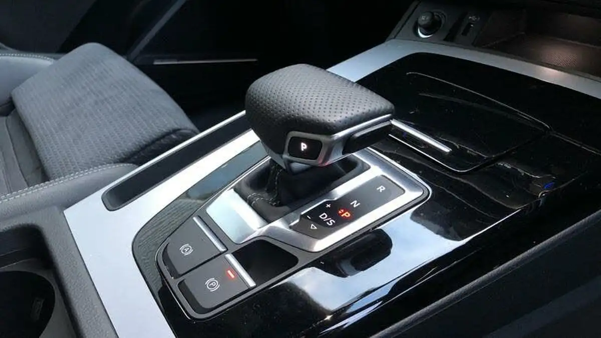 2021-audi-q5-20-50-tfsi-e-s-line-station-wagon-big-10