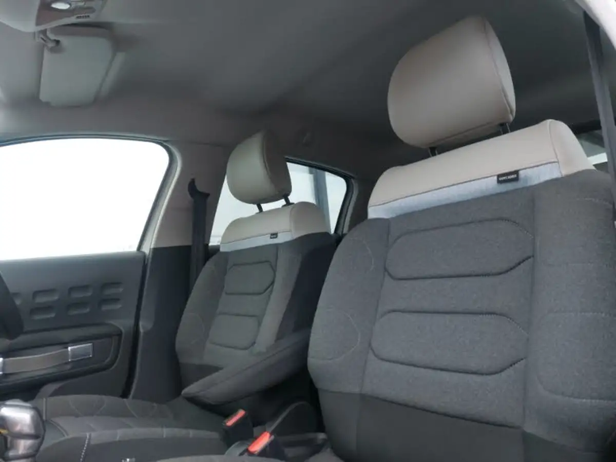 2022-citroen-c3-12-puretech-saint-james-83ps-big-4