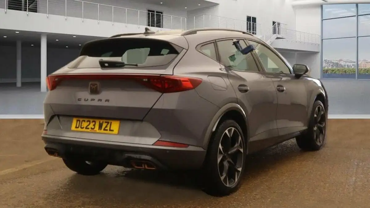 2023-cupra-formentor-14-e-hybrid-vz2-big-3