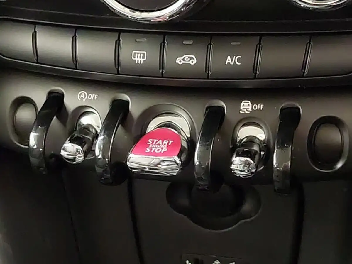 2017-mini-cooper-15-cooper-ss-hatchback-5d-big-14