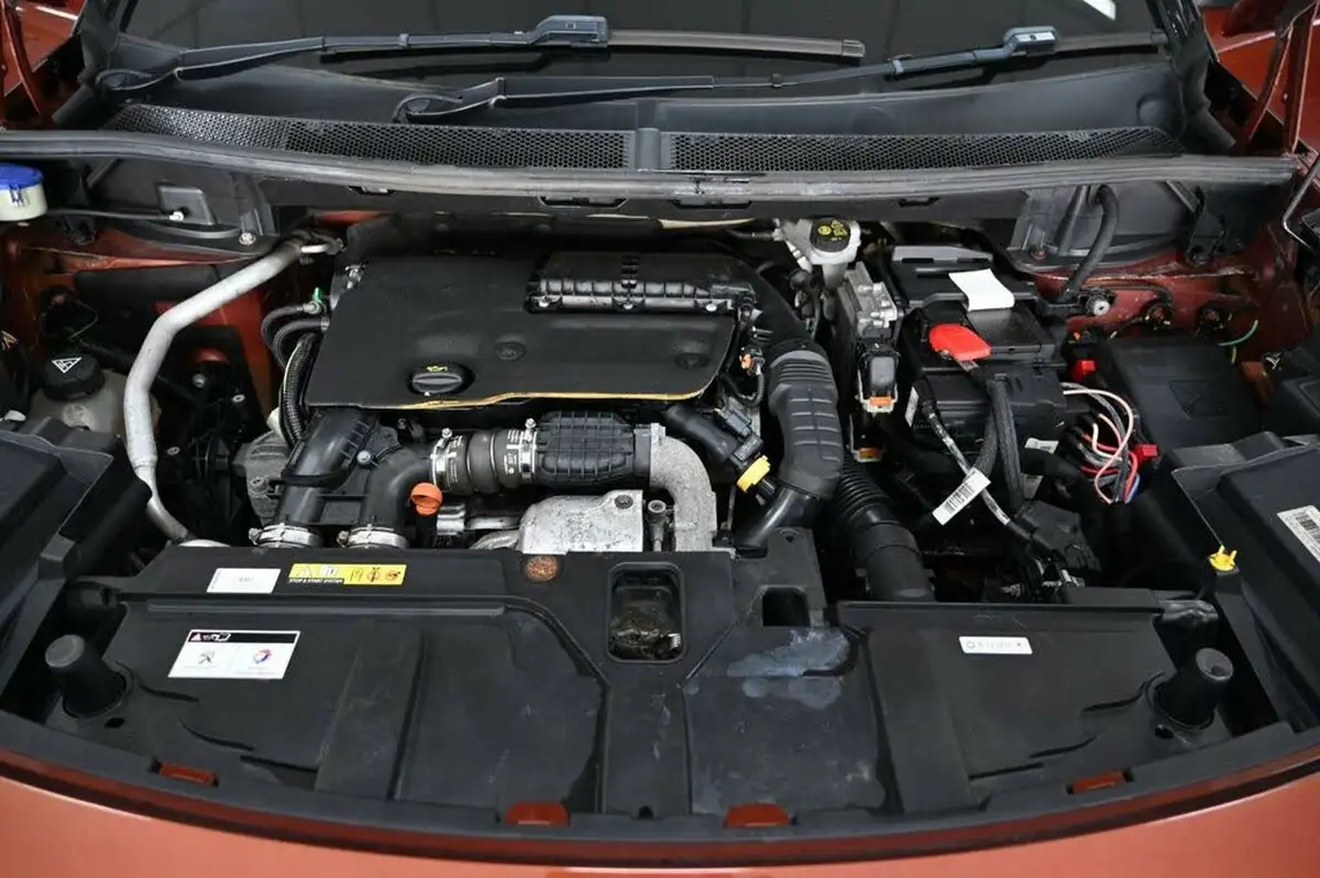 2018-peugeot-3008-suv-16-bluehdi-gt-line-big-29