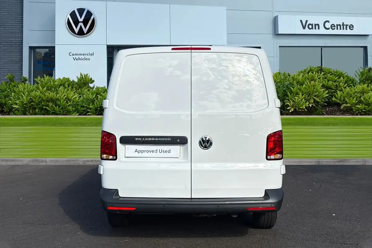 2022-volkswagen-transporter-20tdi-t28-startline-bmt-swb-110pseu6dt-e-big-3