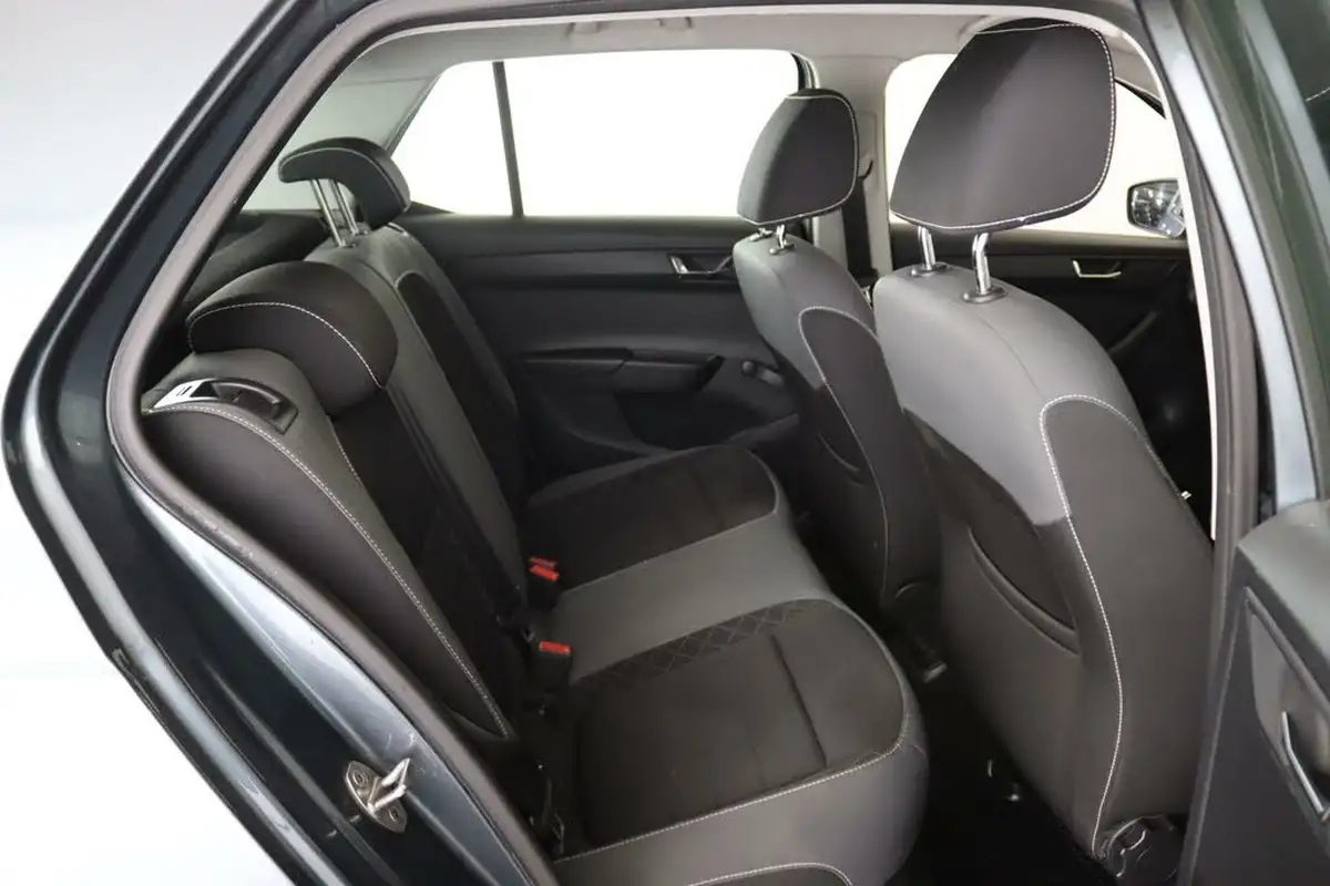 2019-skoda-fabia-10-tsi-se-95ps-hatchback-big-13