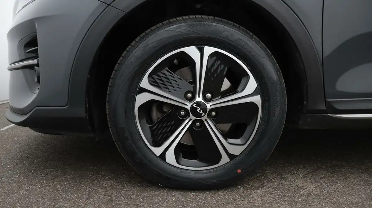 2022-kia-xceed-16-gdi-3-big-18