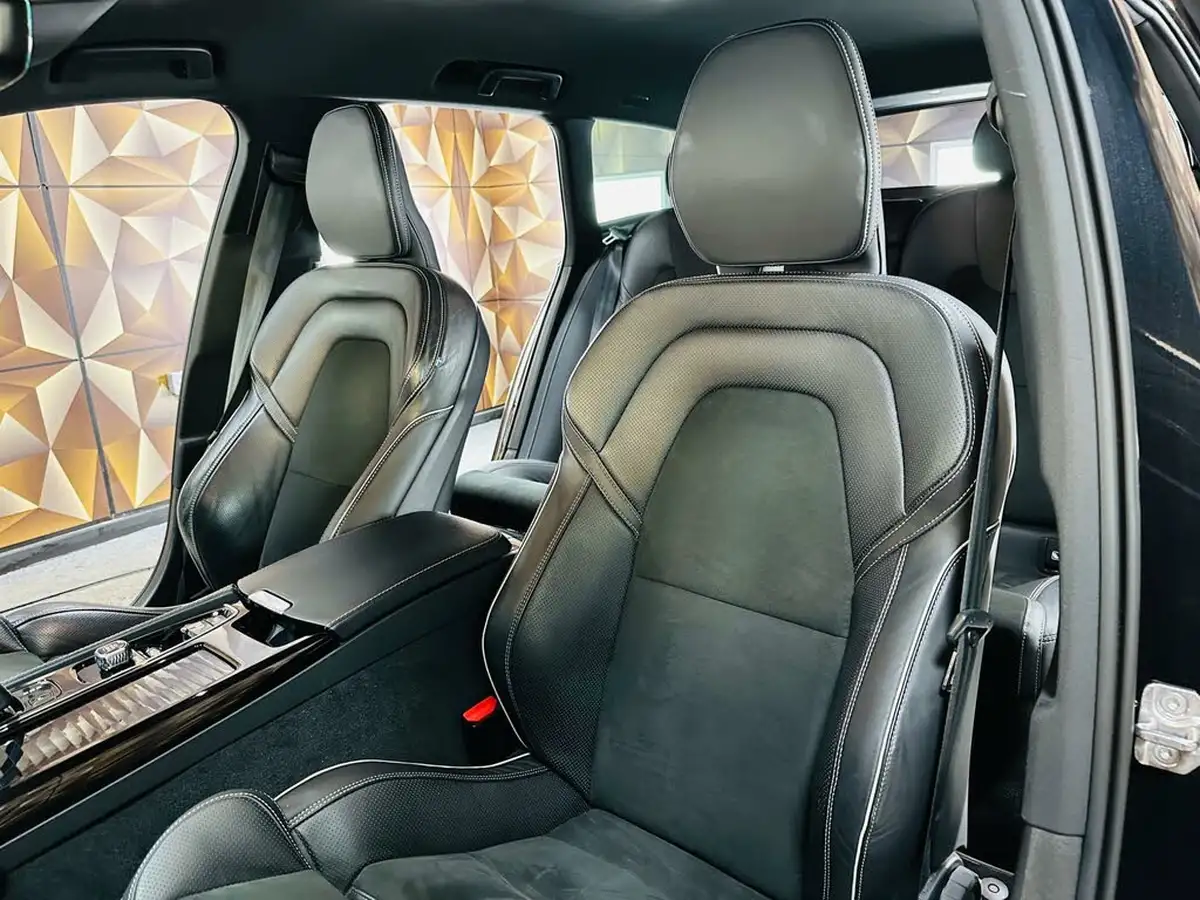 2021-volvo-v90-20-t6-r-design-340bhp-big-11