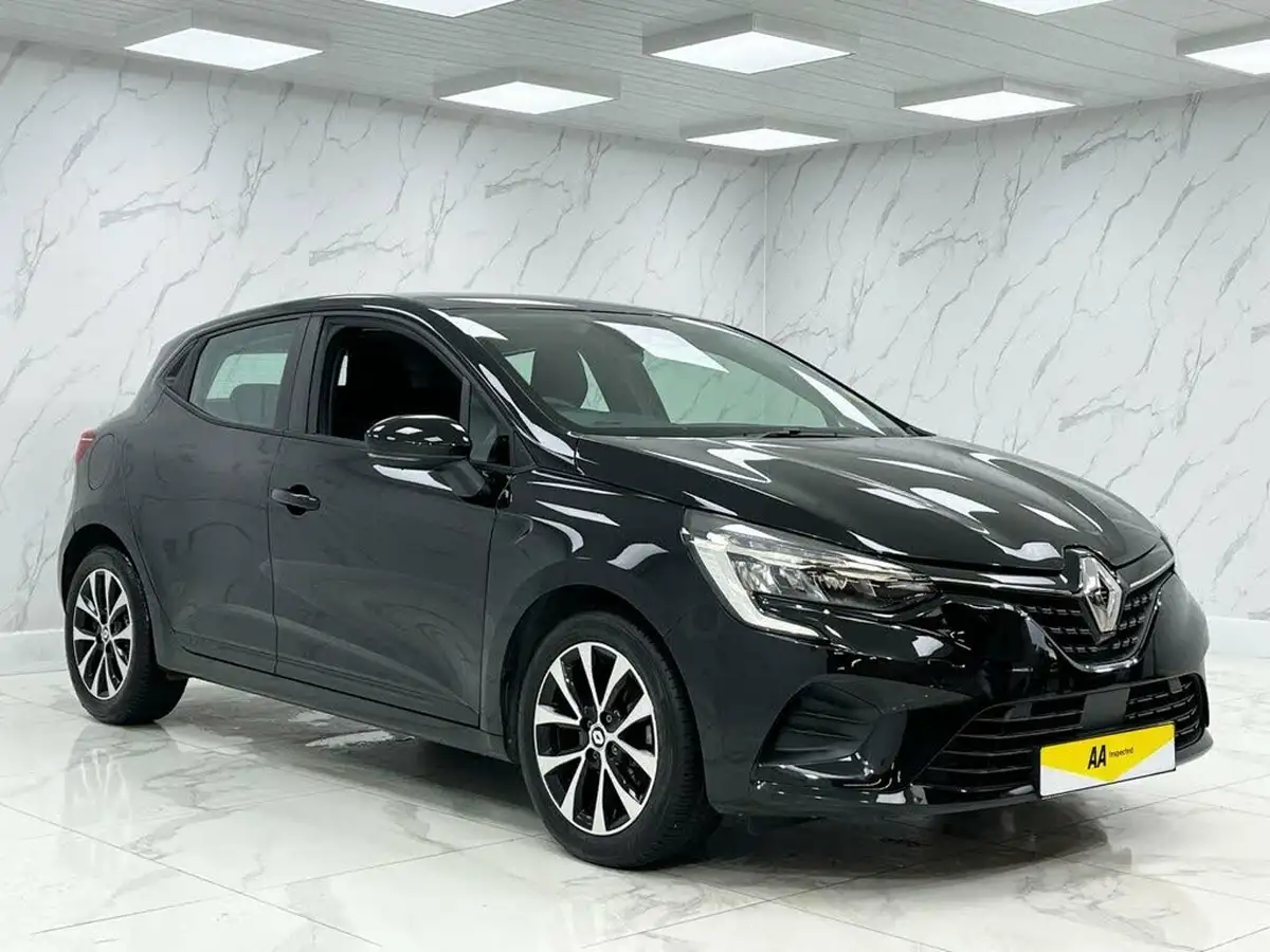 2022-renault-clio-10-tce-iconic-edition-big-3