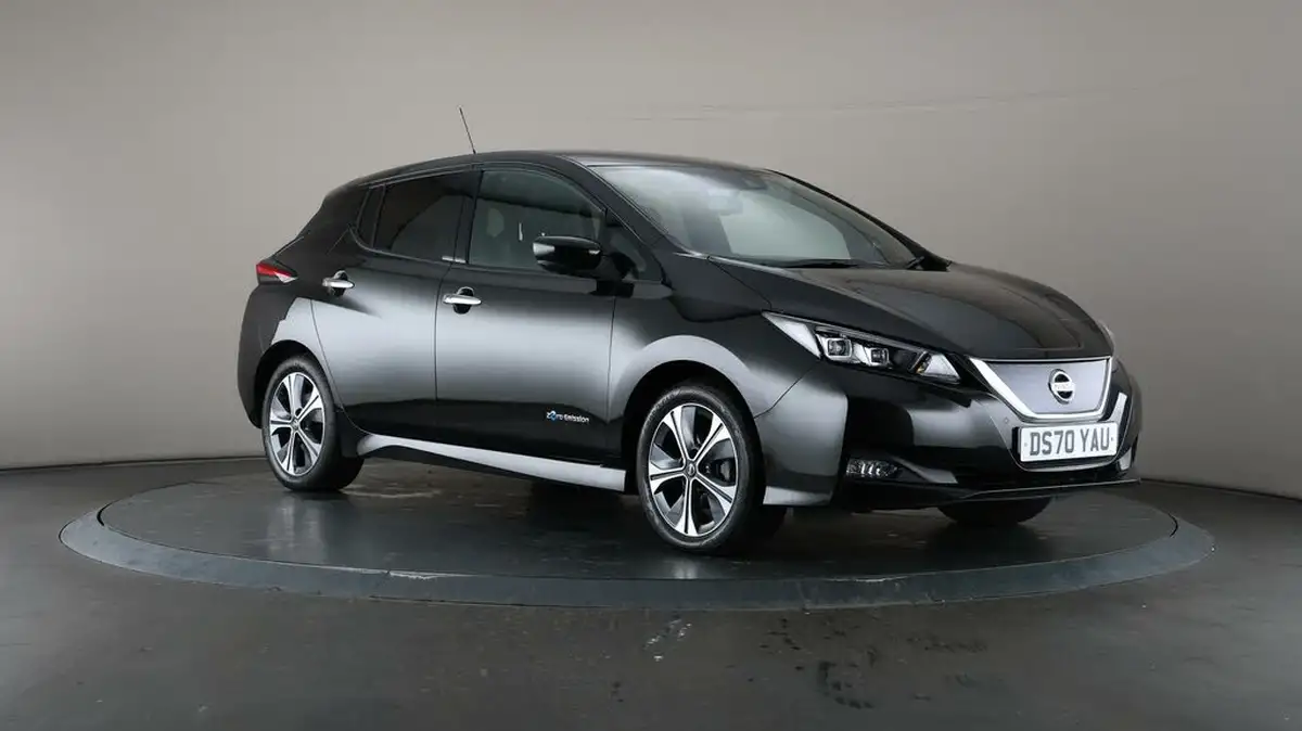 2020-nissan-leaf-e-tekna-big-46