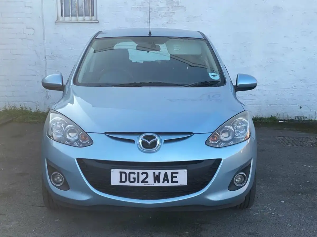 2012-mazda-mazda2-15-sport-102bhp-3d-big-2