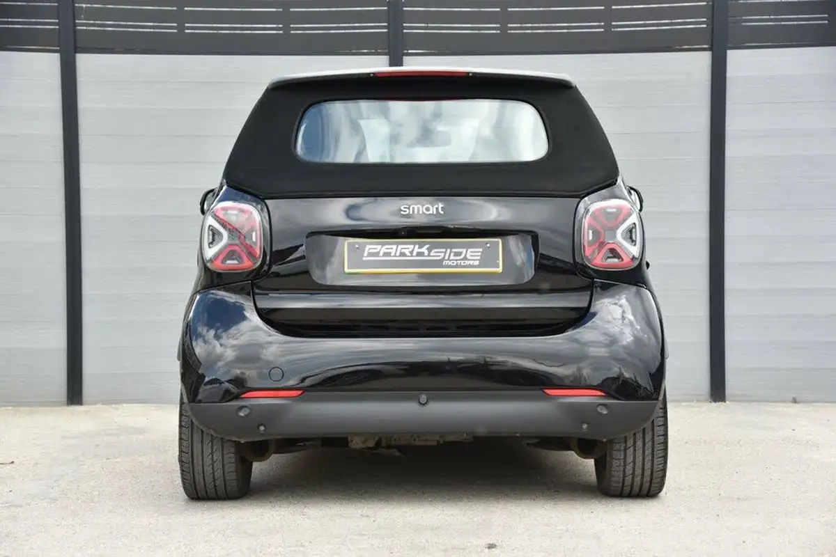 2021-smart-fortwo-eq-exclusive-cabriolet-big-12