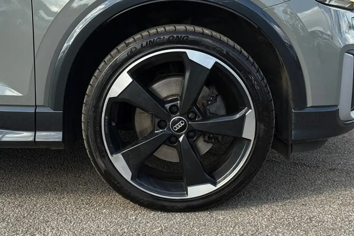2018-audi-q2-14-tfsi-edition-1-big-9