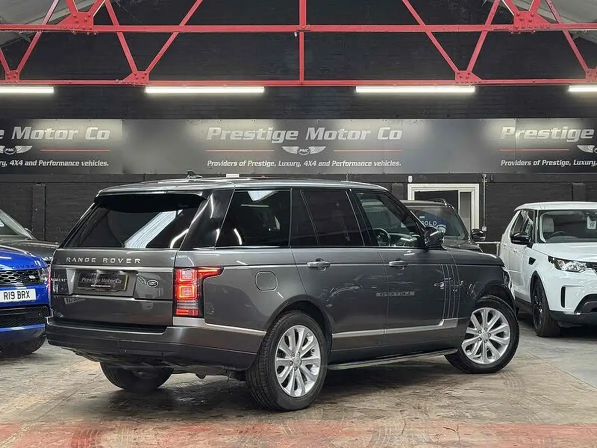 2015-land-rover-range-rover-30tdv6-vogue-se-big-3