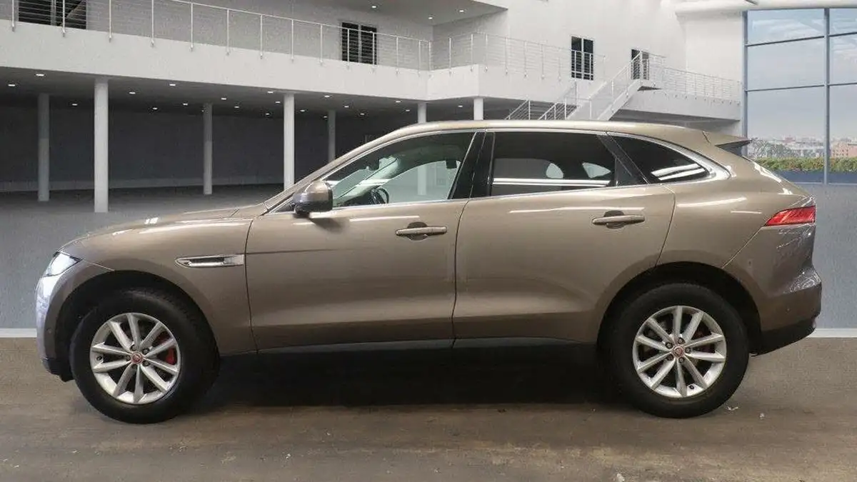 2016-jaguar-f-pace-20-i4d-prestige-awd-auto-big-5