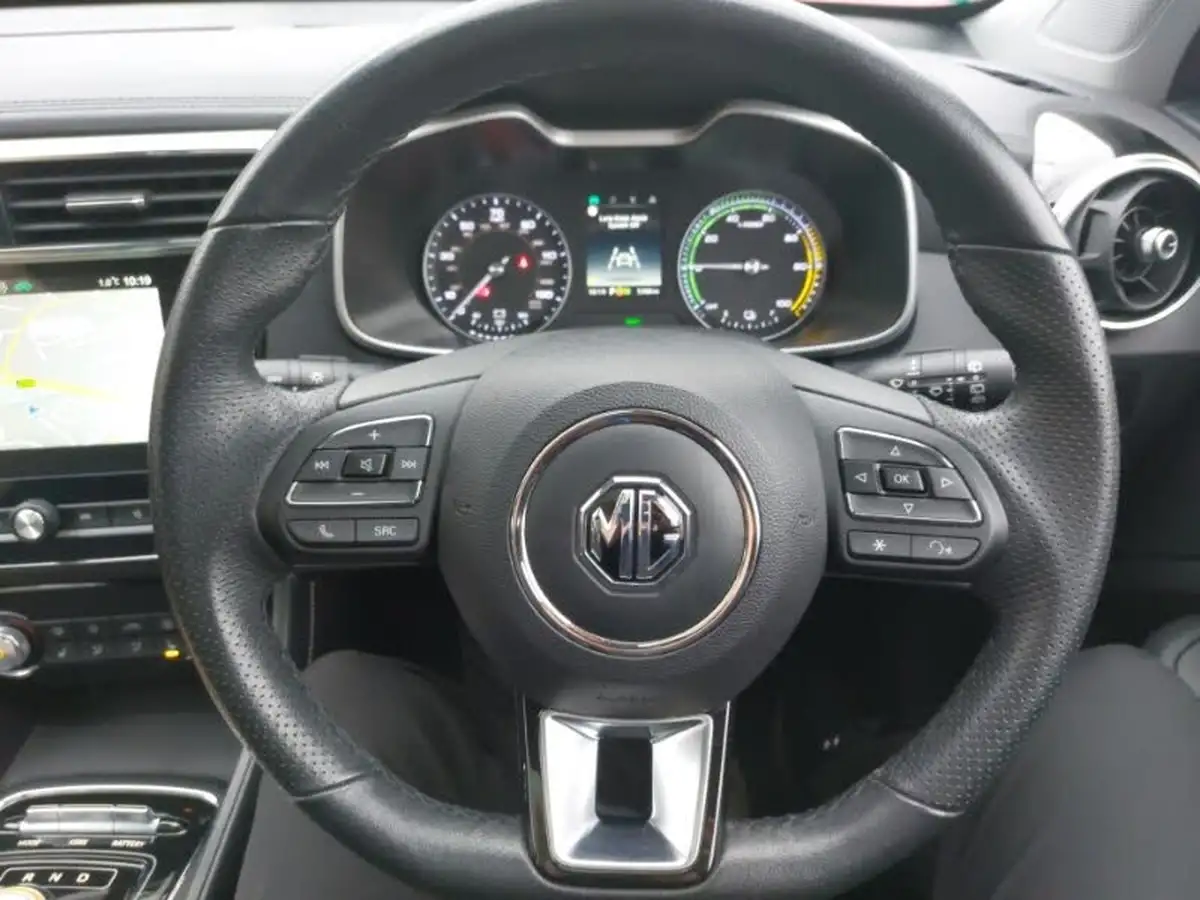 2019-mg-zs-suv-e-exclusive-ev-big-18