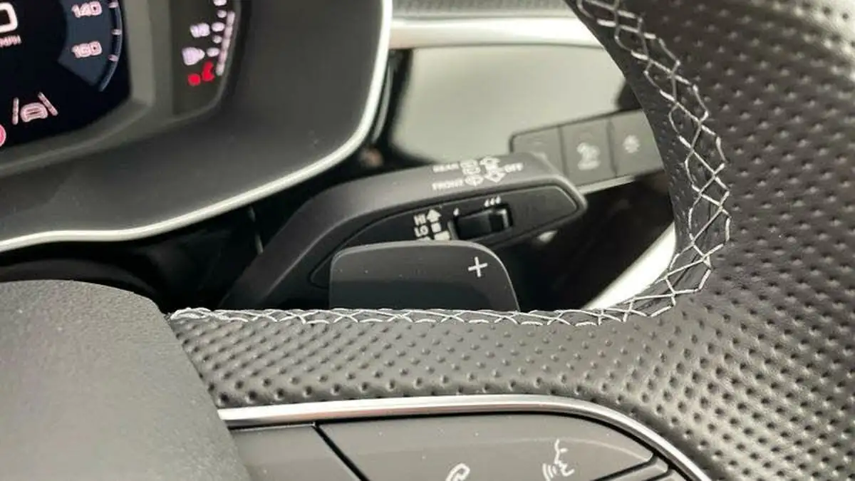 2024-audi-q3-15-35-tfsi-black-edition-station-wagon-s-tronic-big-6