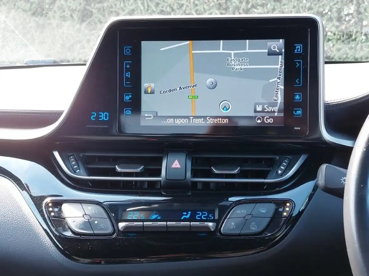 2018-toyota-c-hr-18-vvt-i-dynamic-big-9