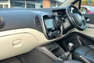 2018-renault-captur-09-tce-gt-line-small-17