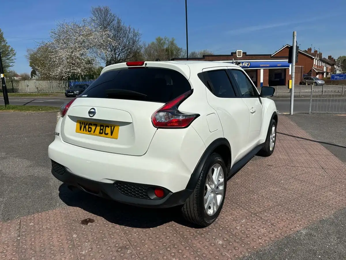 2017-nissan-juke-12-dig-t-n-connecta-ss-big-4