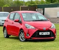 2017-toyota-yaris-15-vvt-i-icon-navi-hybrid-small-0