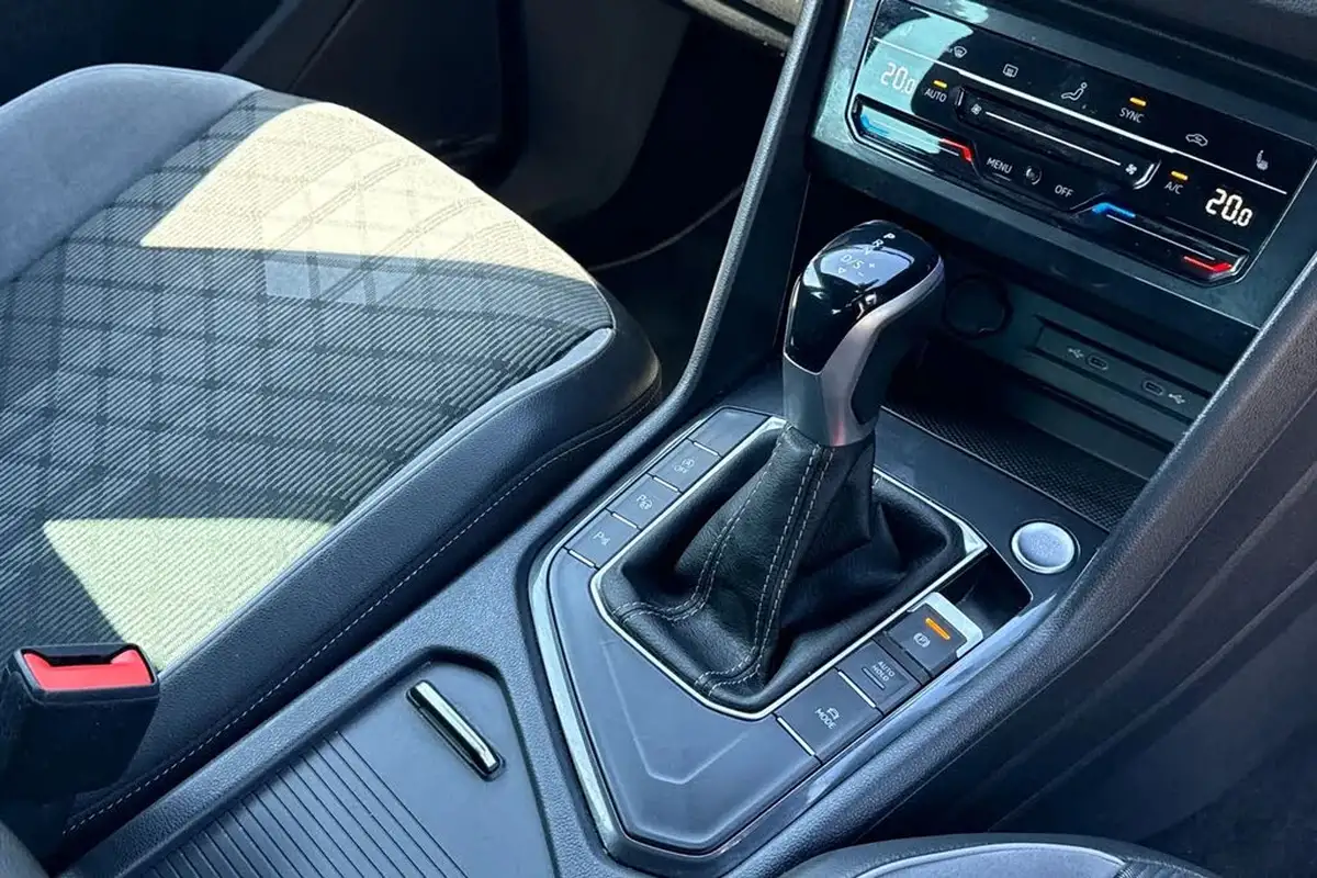 2023-volkswagen-tiguan-15-tsi-r-line-edition-big-22
