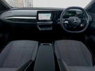 2024-renault-megane-e-tech-e-iconic-optimum-charge-small-2