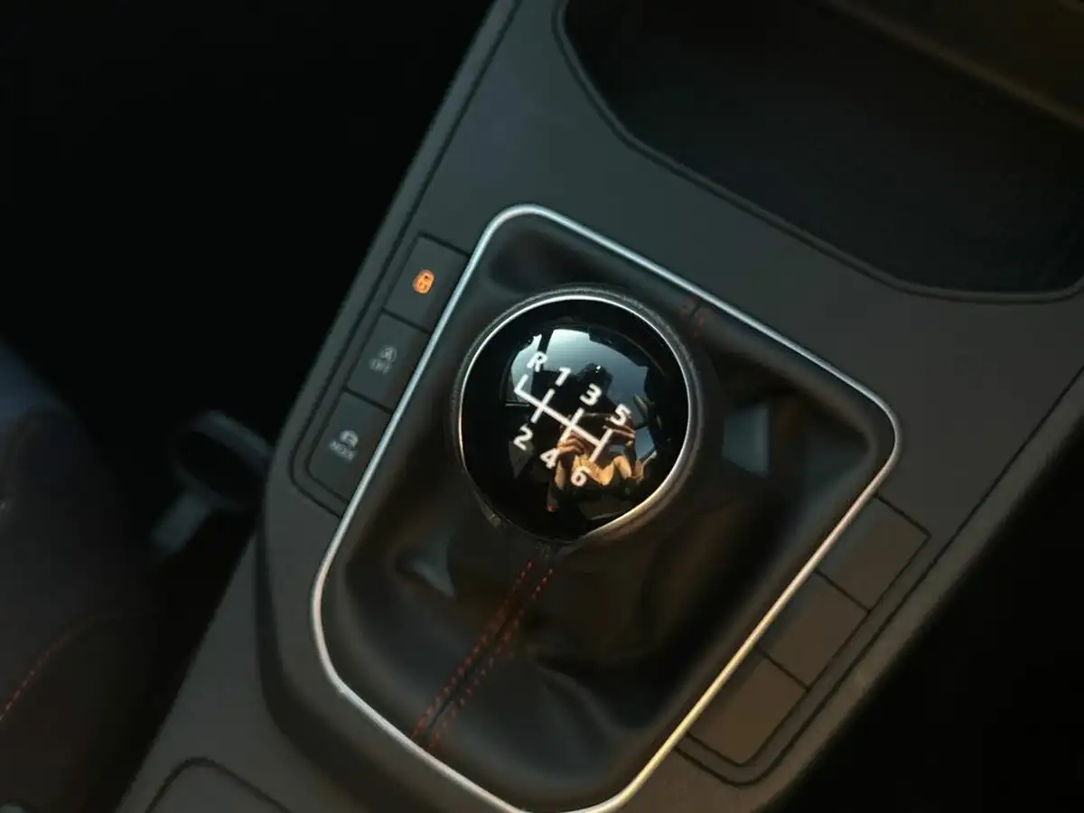 2024-seat-ibiza-10-tsi-fr-115ps-big-24