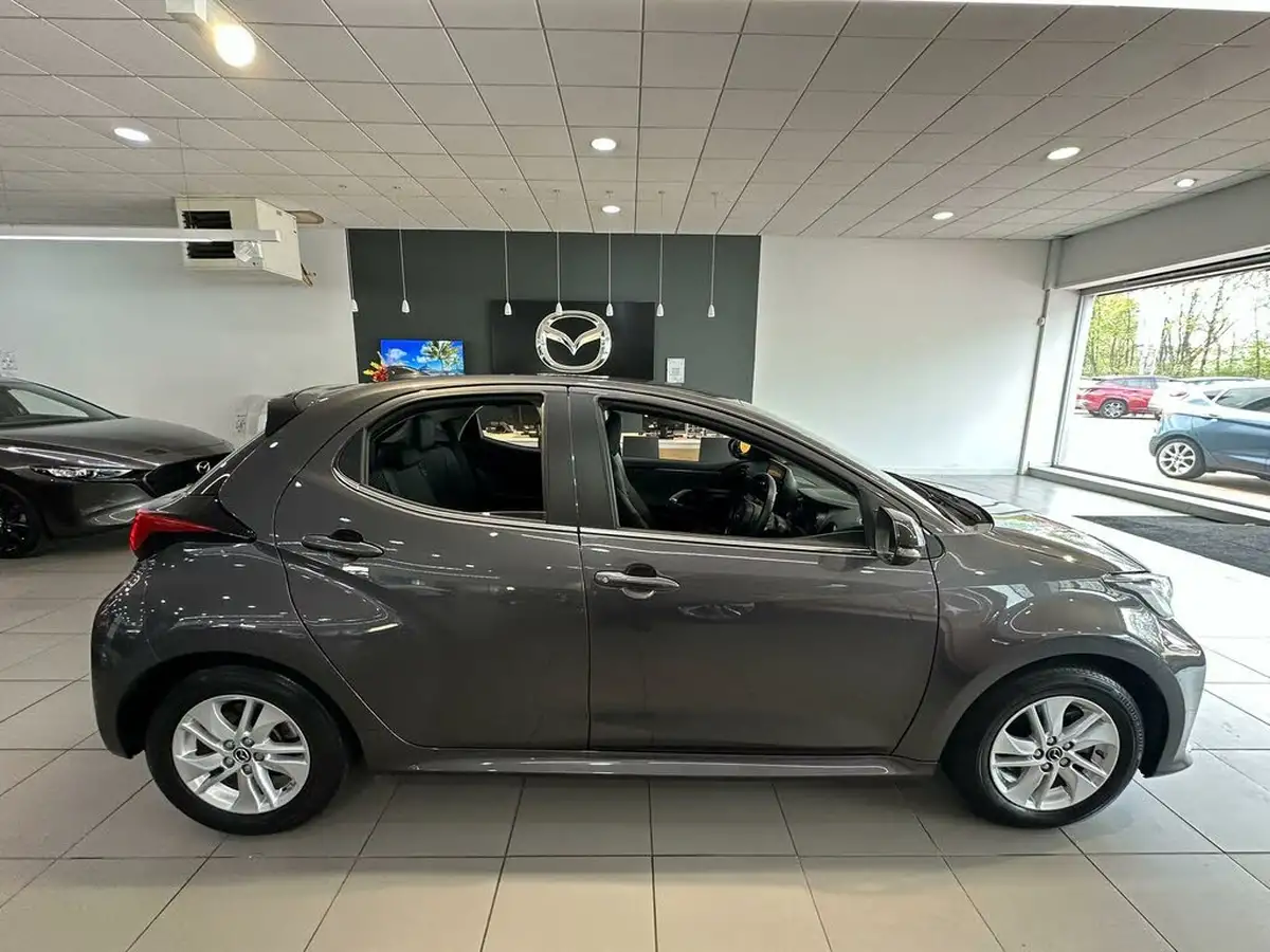 2023-mazda-mazda2-15-agile-big-4