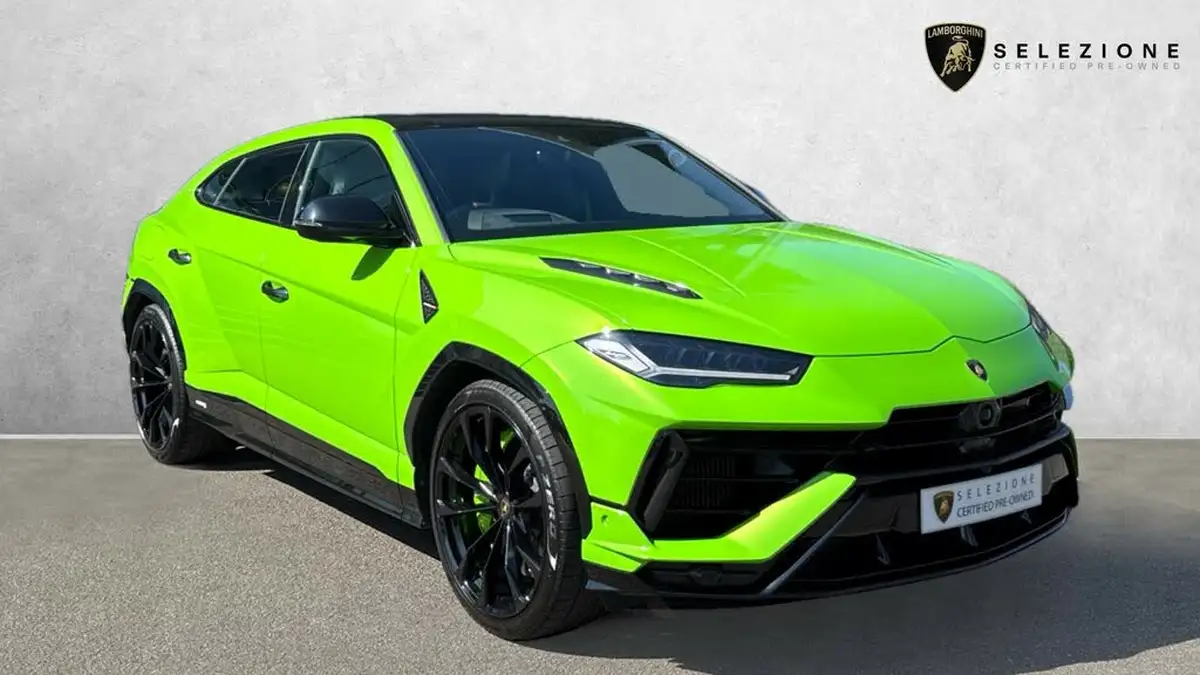 2023-lamborghini-urus-40-no-trim-big-0