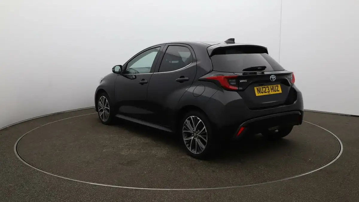 2023-toyota-yaris-15-vvt-i-excel-big-53