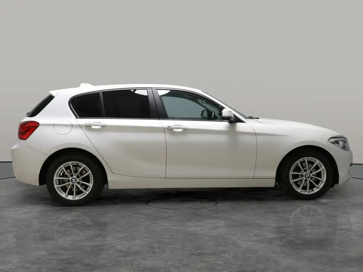 2019-bmw-1-series-15-118i-se-business-ss-5d-auto-big-8
