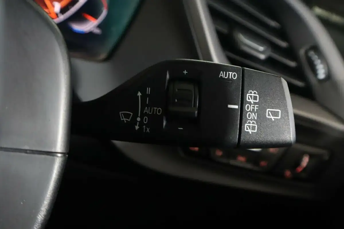 2020-bmw-1-series-20-m135i-xdrive-big-19
