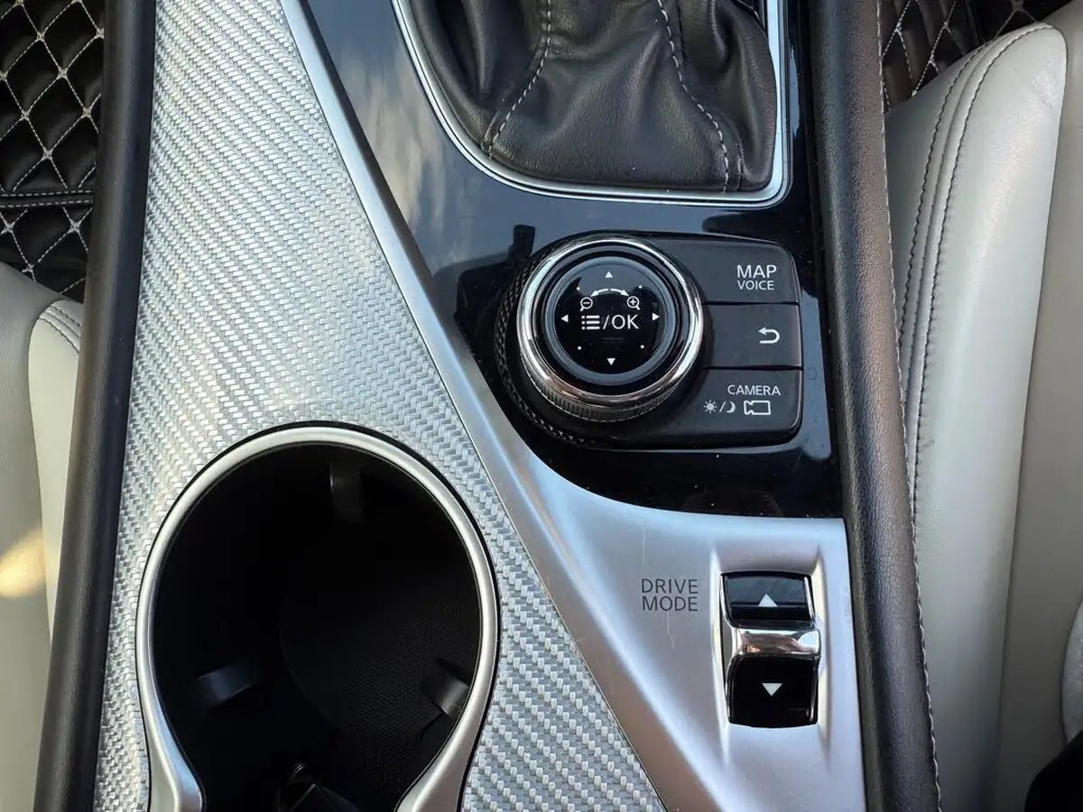 2018-infiniti-q60-30t-sport-tech-big-48