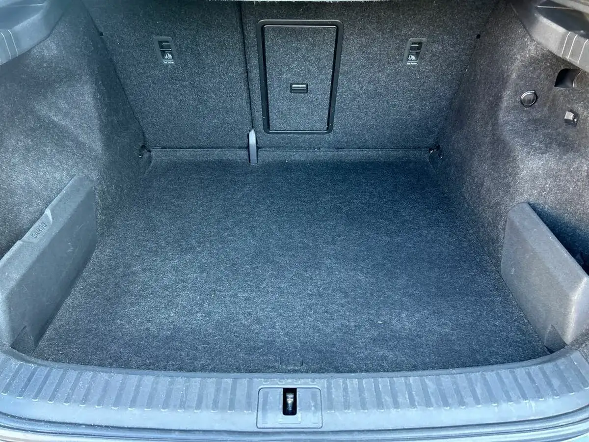 2021-skoda-enyaq-e-60-62-kwh-big-11