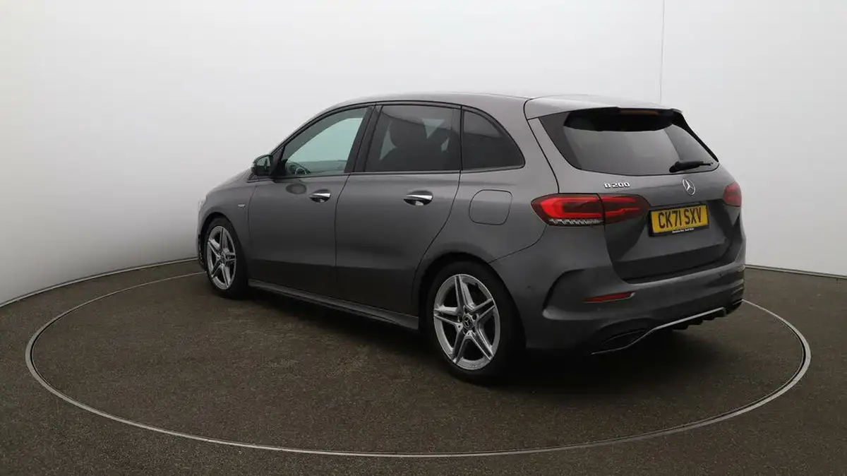 2021-mercedes-benz-b-class-13-b200-amg-line-premium-edition-big-54