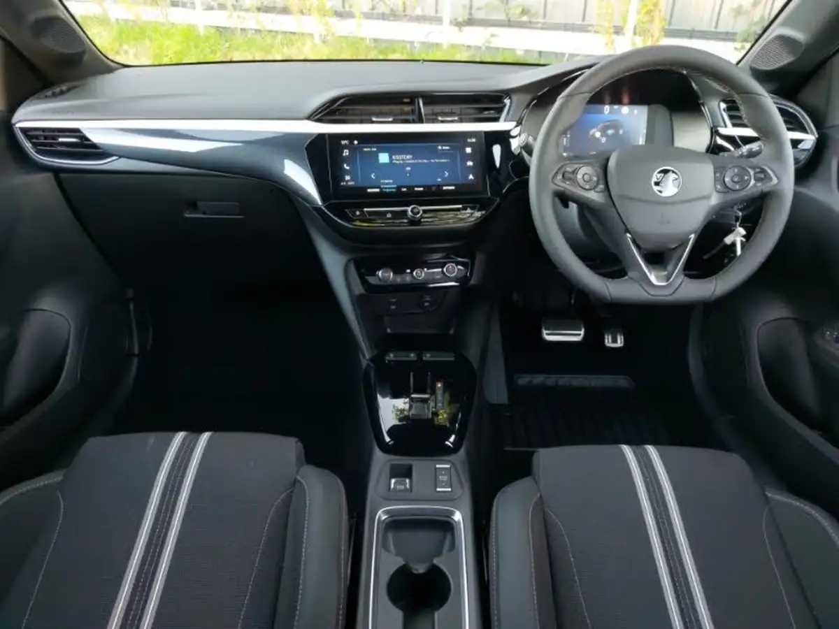 2024-vauxhall-corsa-12-turbo-gs-100ps-hybrid-e-dct6-auto-big-2