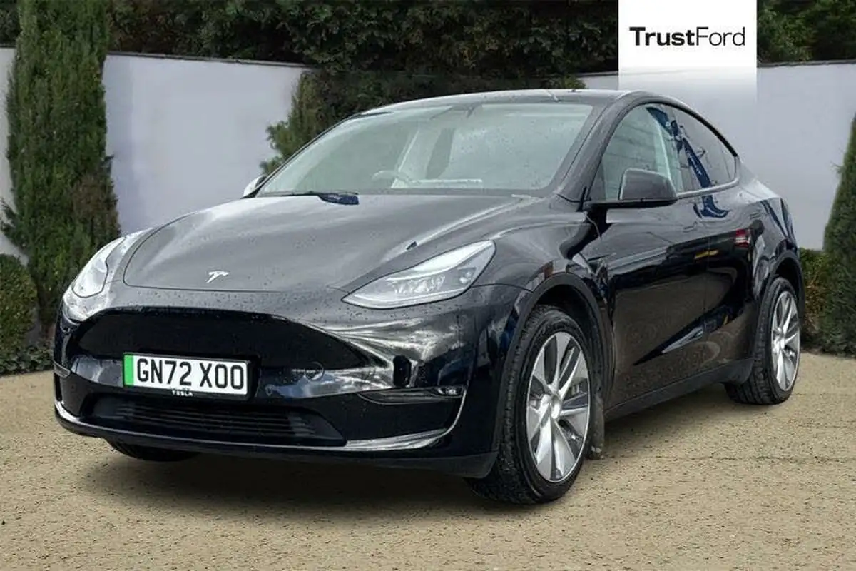 2022-tesla-model-y-e-long-range-big-4