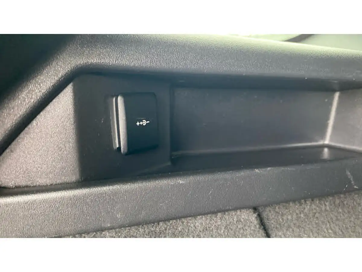 2021-land-rover-discovery-sport-20-d200-r-dynamic-se-big-39
