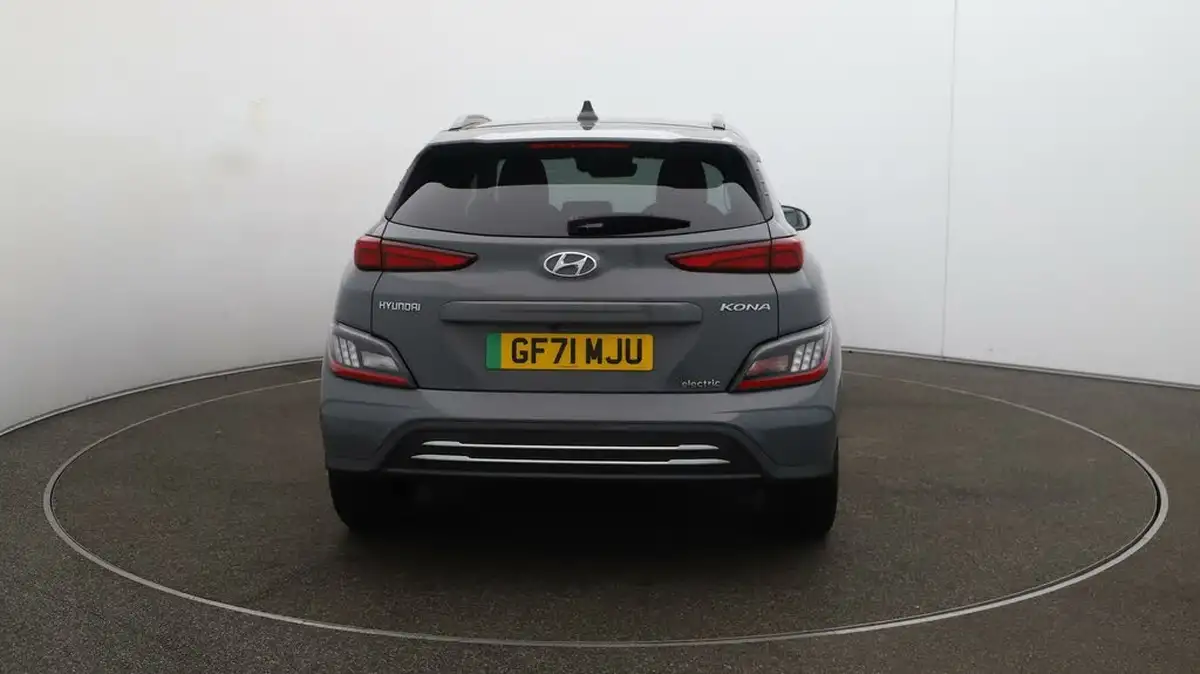 2021-hyundai-kona-e-ultimate-big-57