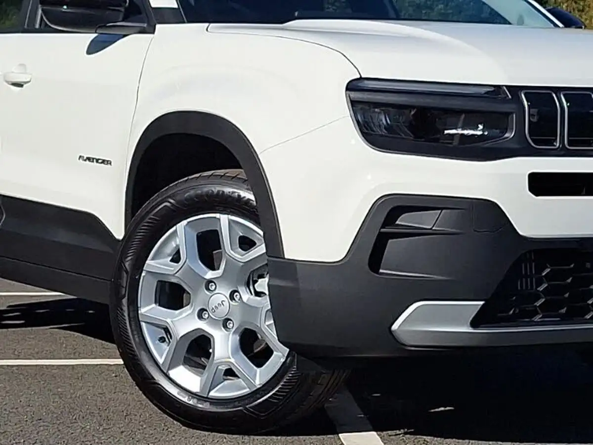 2024-jeep-avenger-12-gse-altitude-big-8