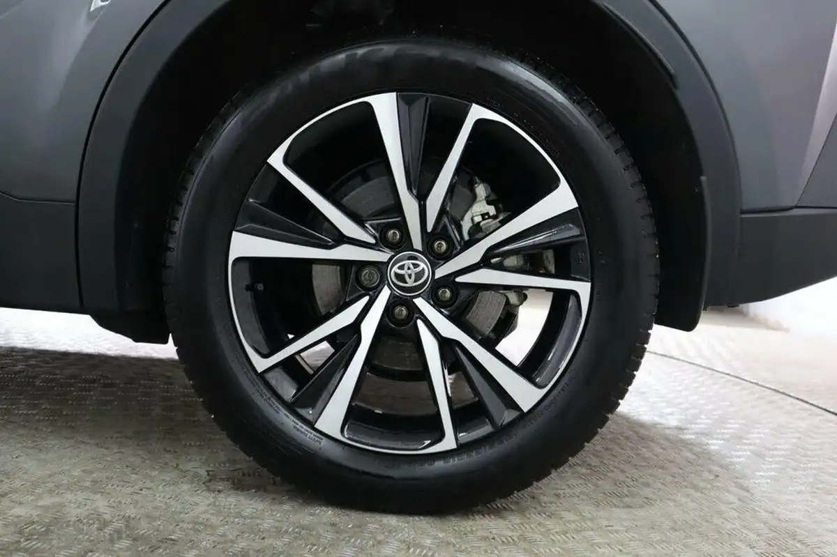 2024-toyota-c-hr-18-vvt-i-design-138bhp-big-16