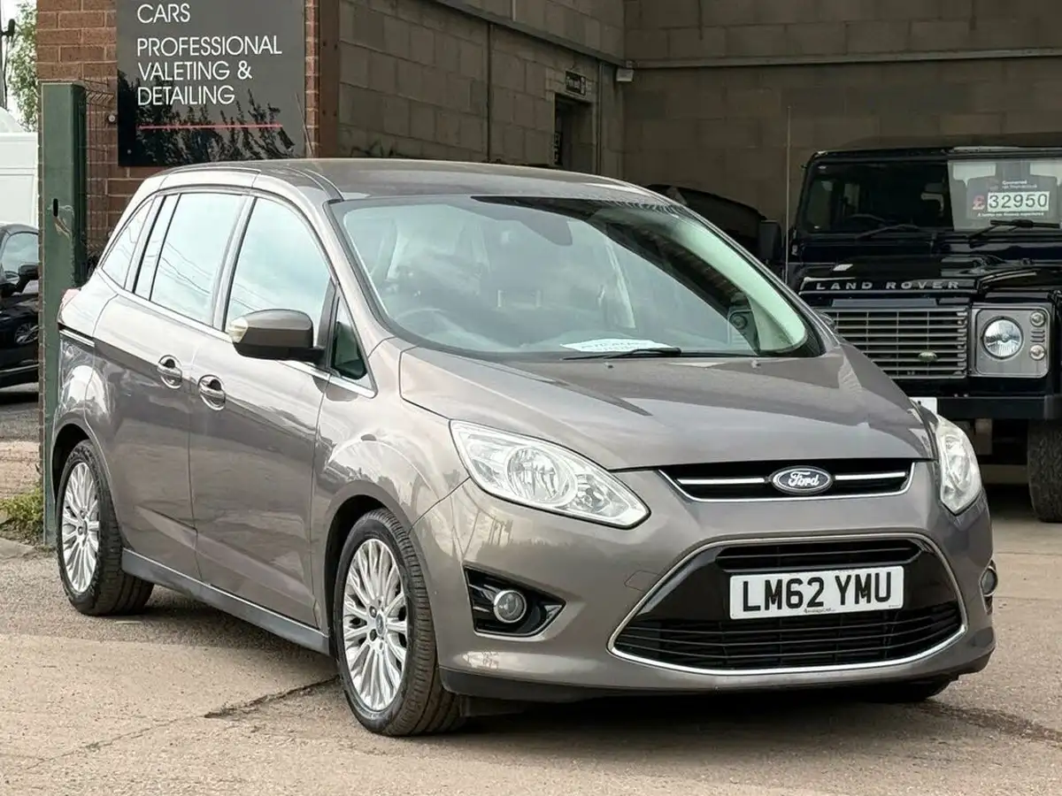 2012-ford-grand-c-max-20tdci-titanium-140ps-7seats-powershift-big-9